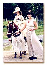 Julia and Elvira with Moflos Munter ( photo by Jenny Staaf)